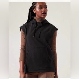 Athleta Cocoon Sweatshirt. NWT